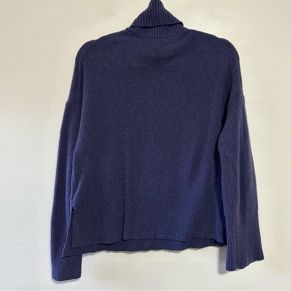 J Crew Turtleneck Sweater in Supersoft Merino Alpaca Yarn - Picture 8 of 8